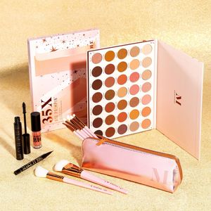 Image post by @morphebrushes on Instagram