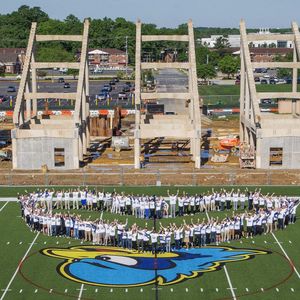 Image post by @udbluehens on Instagram