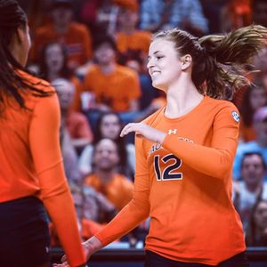 Image post by @auburnvolleyball on Instagram