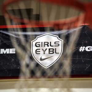 Image post by @nikegirlseybl on Instagram