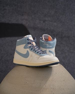 Image post by @solefly on Instagram
