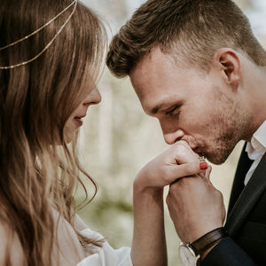 Image post by @thismodernlovephoto on Instagram