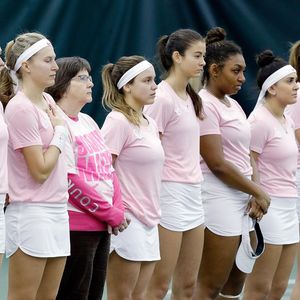 Image post by @ou_wtennis on Instagram