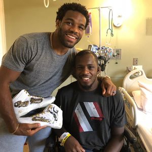 Image post by @alliseeisgold on Instagram