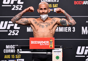Image post by @UFCEspanol on Twitter