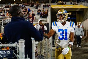 Image post by @ariannagrainey on Instagram