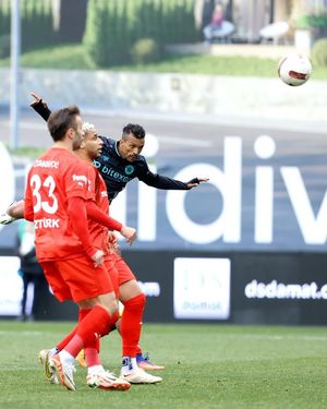 Image post by @luisnani on Instagram