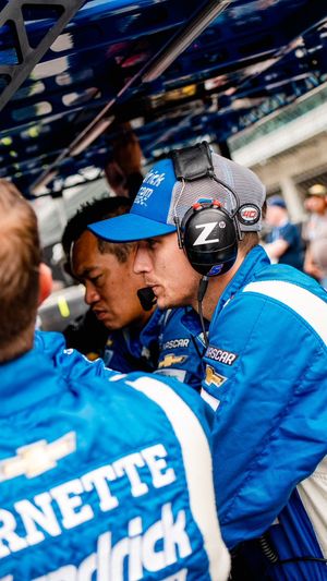 Image post by @TeamHendrick on Twitter