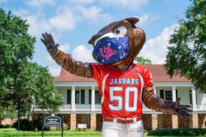 Image post by @uofsouthalabama on Instagram
