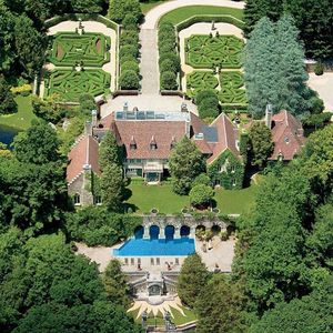 Image post by @christiesrealestate on Instagram