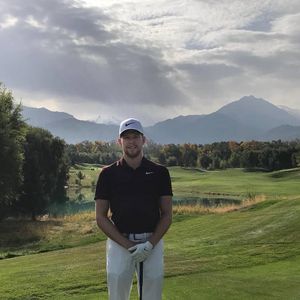 Image post by @alexknappegolf on Instagram