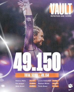 Image post by @ClemsonGym on Twitter
