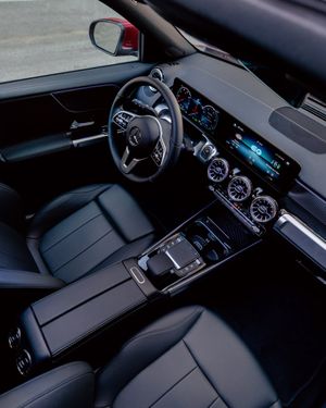 Image post by @MercedesBenzUSA on Twitter