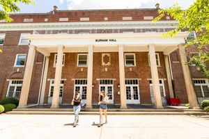 Image post by @easternkentuckyu on Instagram