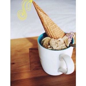 Image post by @starbucks on Instagram