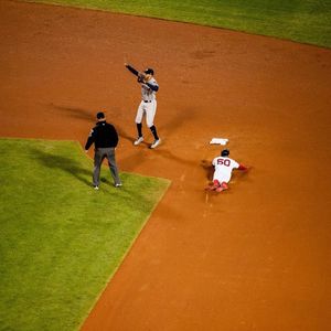 Image post by @redsoxbeisbol on Instagram