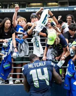 Image post by @12s on Twitter
