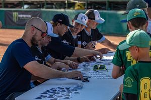 Image post by @BaseballCzech on Twitter