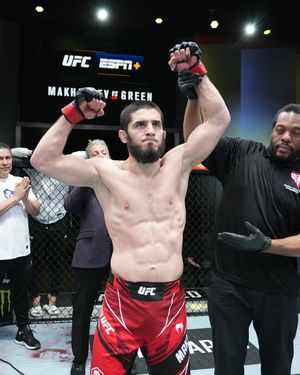 Image post by @ufccanada on Instagram