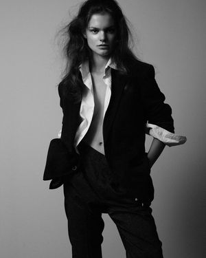 Image post by @agenciamodels_athens on Instagram