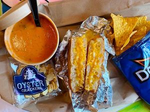 Image post by @bagelstreetdeli on Instagram