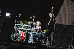 Image post by @defleppard on Instagram