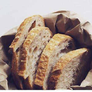 Image post by @communityloaves on Instagram
