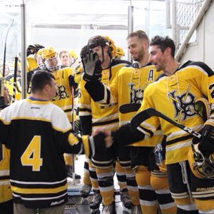 Image post by @lbsuhockey on Instagram