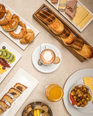 Image post by @hotelmadero on Instagram