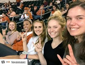 Image post by @texasvolleyball on Instagram