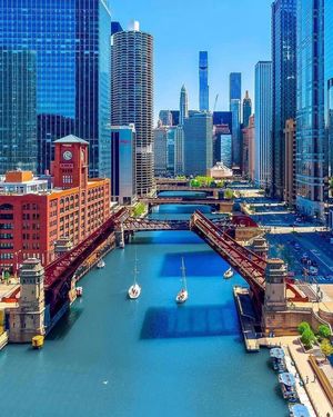 Image post by @chicago.explore on Instagram