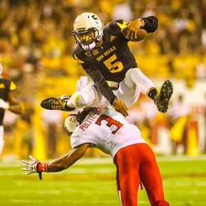 Image post by @ariannagrainey on Instagram