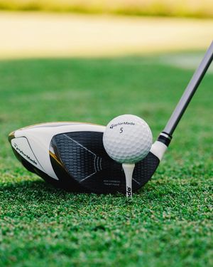 Image post by @taylormade_golf_japan on Instagram