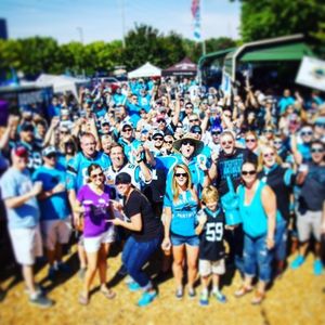 Image post by @roaringriot on Instagram