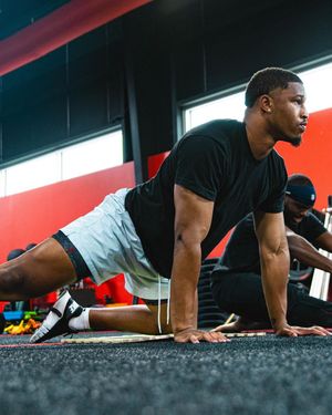 Image post by @kyrondrones on Instagram