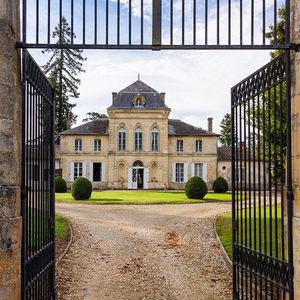 Image post by @christiesrealestate on Instagram