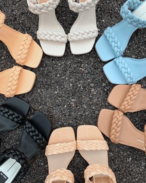 Image post by @dsw on Instagram