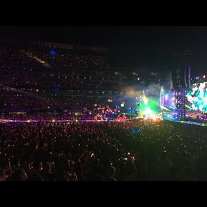 Image post by @metlifestadium on Instagram