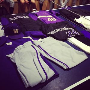 Image post by @uw_baseball on Instagram