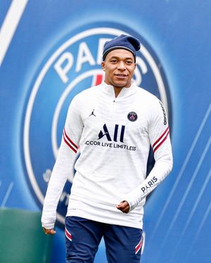 Image post by @psg on Instagram