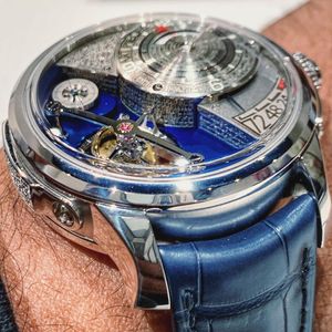 Image post by @watchanish on Instagram