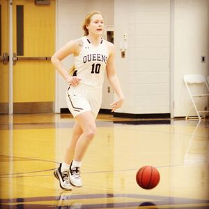 Image post by @queenswbb on Instagram