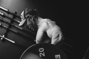 Image post by @nickbarefitness on Instagram