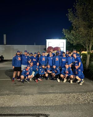 Image post by @harborhawks on Instagram