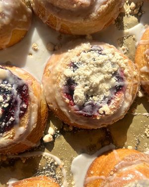 Image post by @goldenrodpastries on Instagram