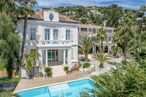 Image post by @christiesrealestate on Instagram