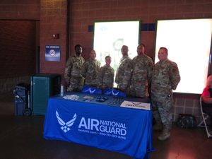 Image post by @louisvillebats on Twitter