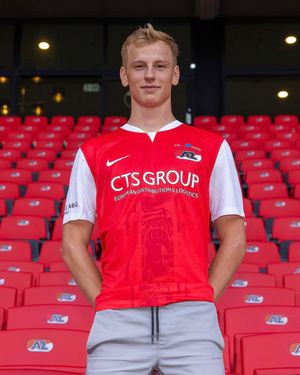 Image post by @azalkmaar on Instagram
