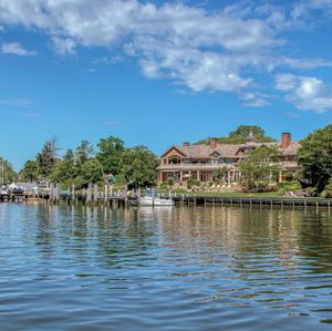 Image post by @christiesrealestate on Instagram