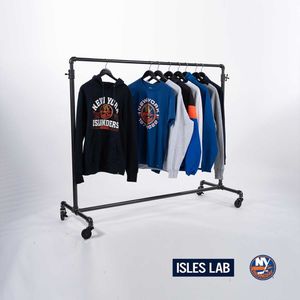 Image post by @isleslab on Instagram
